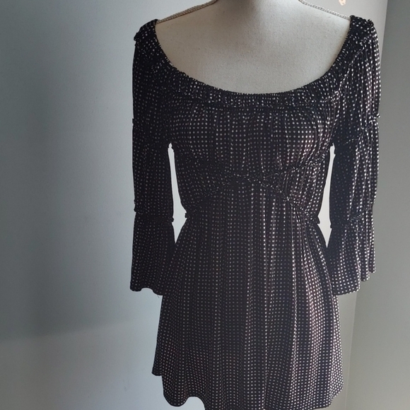 Max Studio Tops - Max Studio fitted polka dot knit top